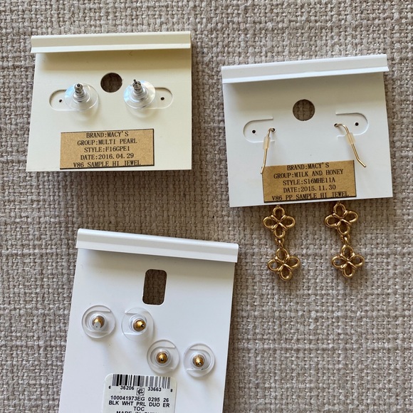 Earring Bundle - Picture 5 of 5